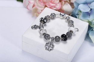 銀飾品 不僅美麗，更益健康——淺談銀手鏈的作用與銷售價值